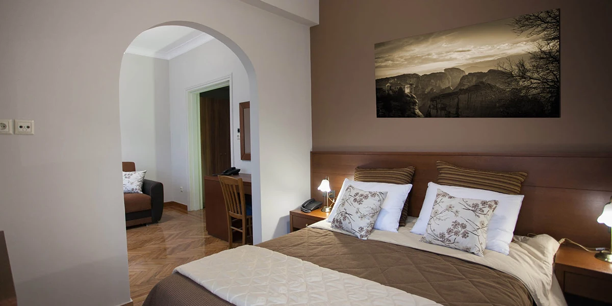https://todcdn.azureedge.net/hotelimage/package/slider/ambrosia-suites-athens(greece)-bedroom01.webp